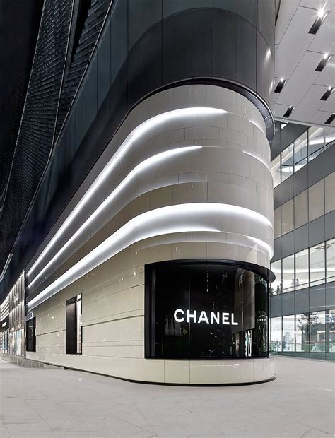 chanel store facade.